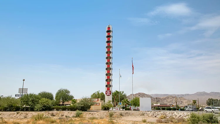 מדחום בגובה של 40 מטרים מחפש בעלים