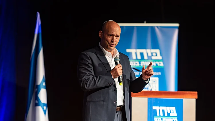 רה"מ לשעבר נפתלי בנט בכנס המכון הישראלי לדמוקרטיה