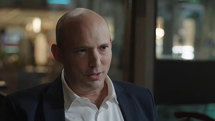 "אם תקים ממשלה, אני אשלח עליך צבא להכתים את שמך כבוגד"