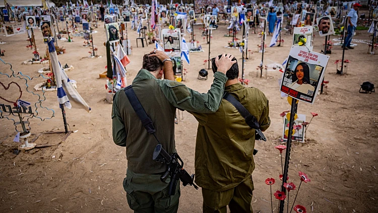 חיילים זירת הטבח בפסטיבל נובה ברעים