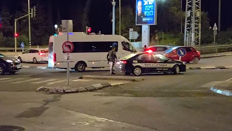 פריסת כוחות נרחבת בזיכרון יעקב: חרדים ניסו להגיע לבית המפכ"ל
