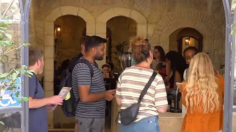 בית הקפה בי-ם שהחזיר את הקרב על השבת: "אין מקום לשנאה"