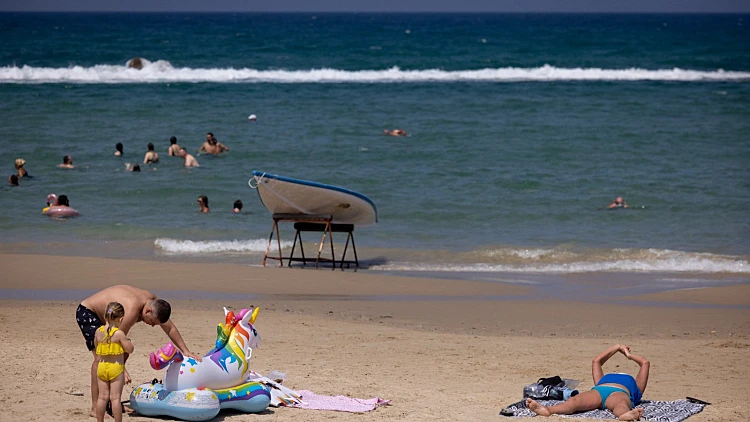 לקראת שיא גל החום: עלייה נוספת בטמפרטורות, הקלה רק בחמישי