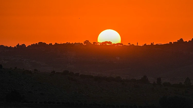 שיא גל החום: שרבי ולח עם עלייה בטמפרטורות | התחזית