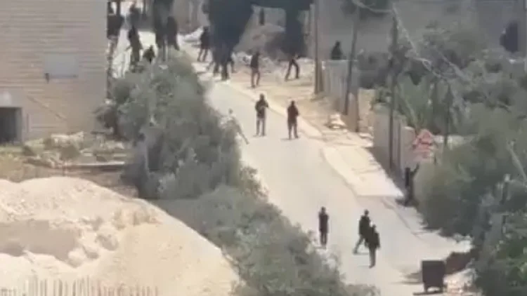 יממה אחרי העימות הקטלני: מתנחלים נכנסו שוב לכפר הפלסטיני