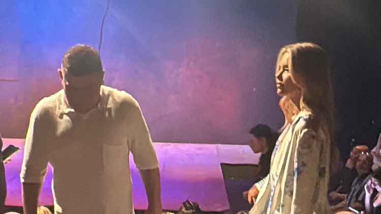 בתיעוד נדיר: טדי שגיא ובת הזוג הצעירה ממנו ב-30 שנה בערב תרבותי