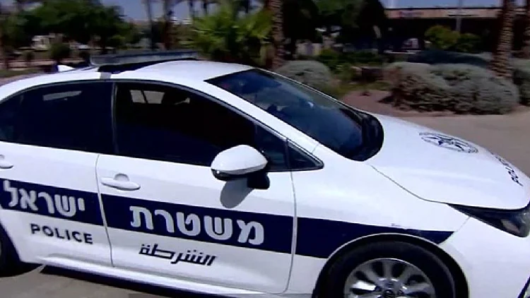 ניידת משטרה