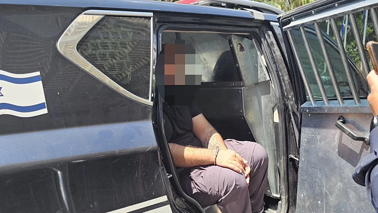 הכה אוהדים עם מוט: מאבטח נעצר בחשד למעורבות בקטטה באצטדיון