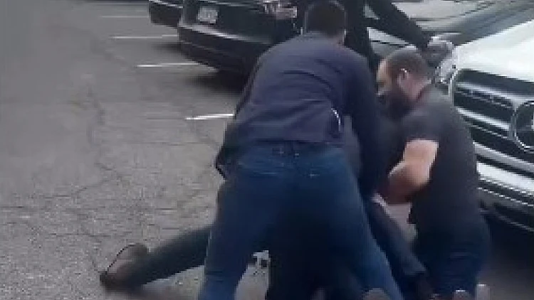 תיעוד האלימות מחוץ לאולפן
