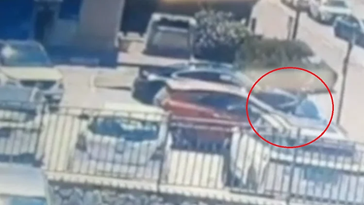 התווכח עם זוגתו - וניפץ את שמשות הרכב: עו"ד מהצפון נעצר