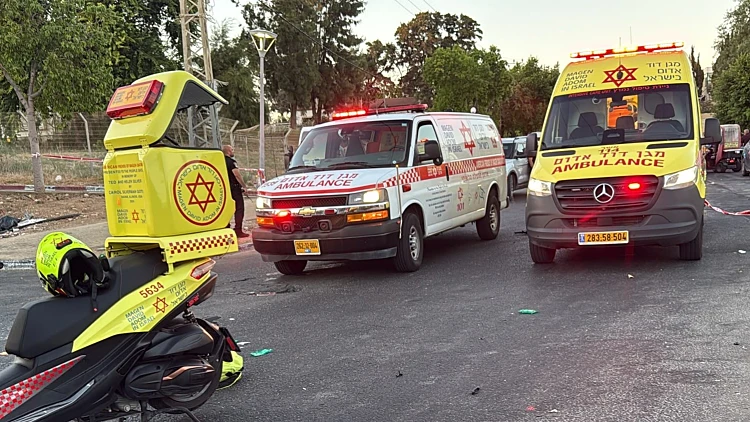 אמבולנסים בעכו