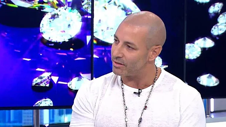 "טבעת יהלום טבעי ששווה 75,000 דולר - עולה במעבדה 7,000 שקלים"