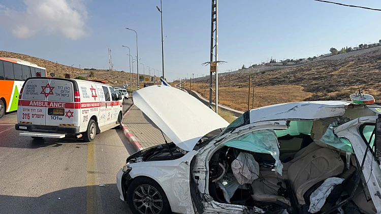 זירת התאונה סמוך למעלה מכמש, אמבולנס, מד"א