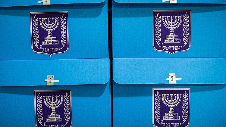 ההשפעה הבלתי מודעת בקלפי: "יש משקל גבוה למראה, לגובה ולקול"