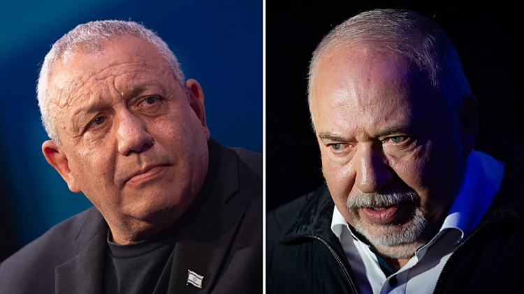 ליברמן נגד איזנקוט: "בני גנץ 2, חותר להקמת ממשלה עם נתניהו"
