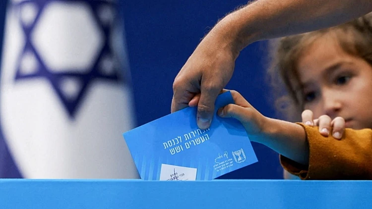 אחוז ההצבעה עד 22:00: 77.7% - הגבוה מאז 1999