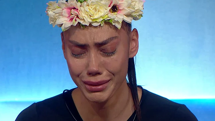 "אני מצולקת מזה ברמות": למה ירדן בכתה ממתנת יום ההולדת שקיבלה מהאח הגדול?