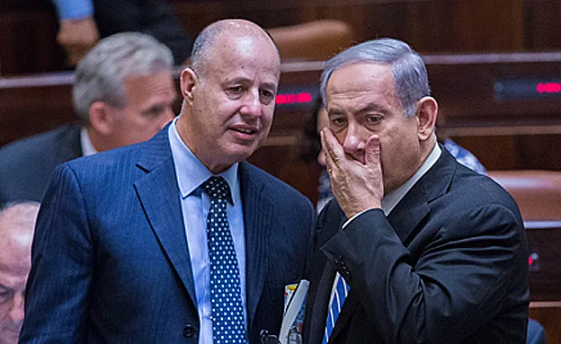 הנגבי ונתניהו. (ארכיון) (יונתן סינדל, פלאש 90)