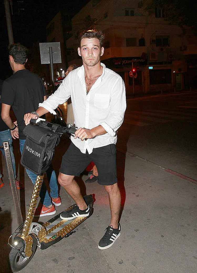 מחזק את גדעון. דין מירושניקוב