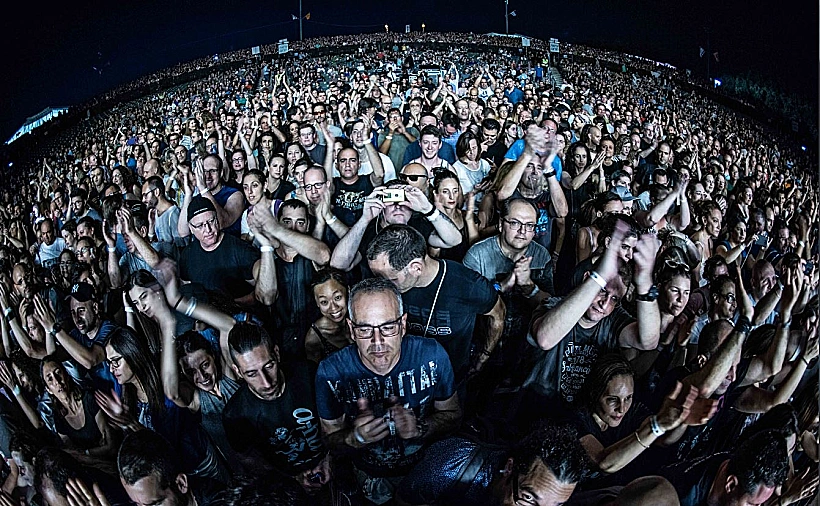 האלפים שהגיעו לרעננה קיבלו את מלוא התמורה לכספם( שלומי פינטו)