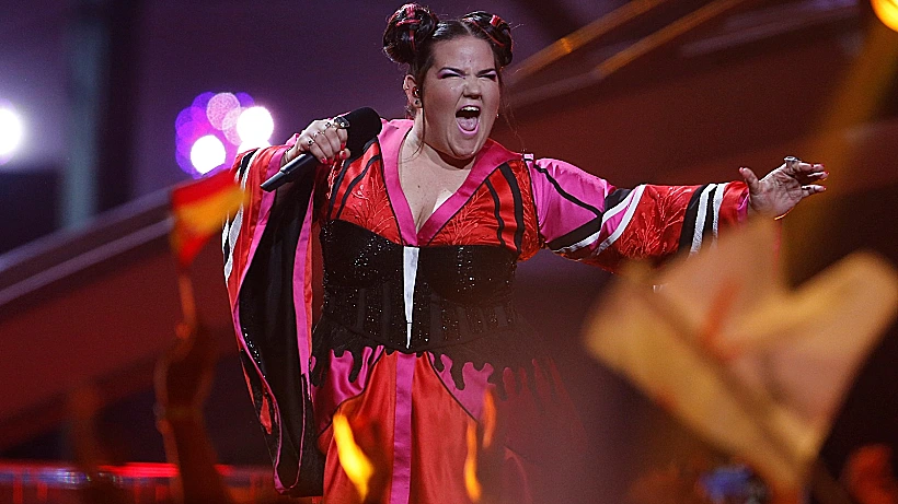 נטע ברזילי מבצעת את TOY בגמר אירוויזיון 2018