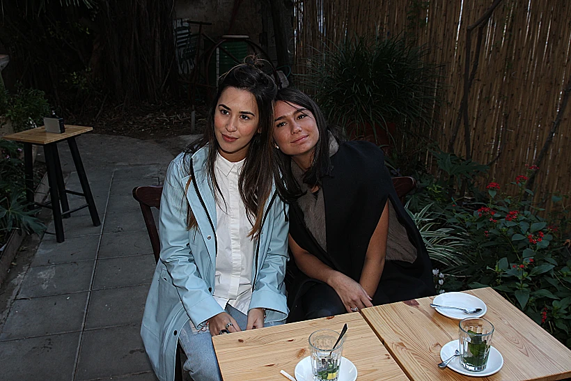 קים וייס והאיט גירלז