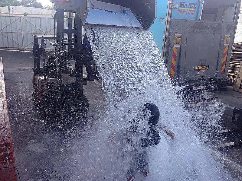 גיגיא לרר, מנחה תכנית צינור לילה משתתף באתגר דלי הקרח