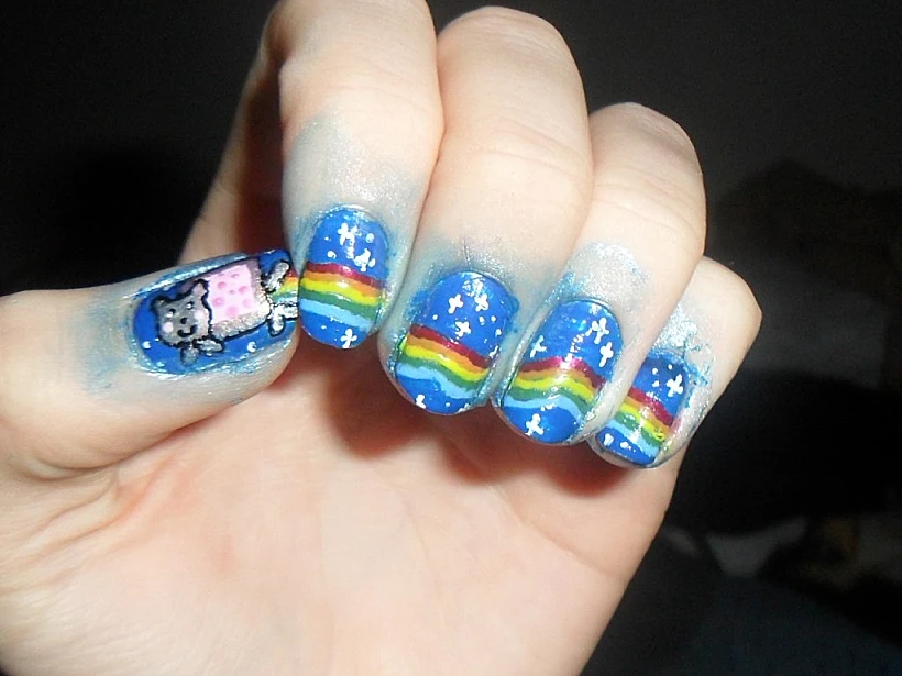 ציפורניים גיקיות