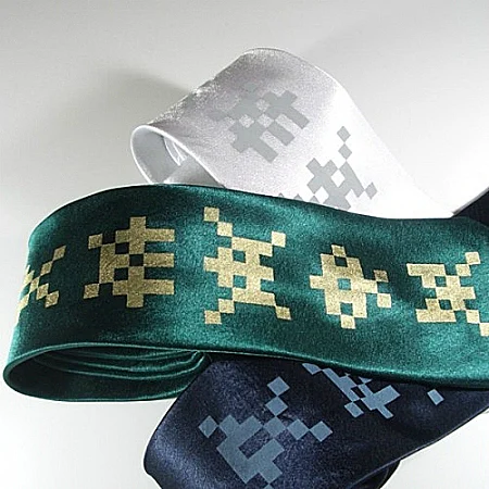 עניבת space invaders