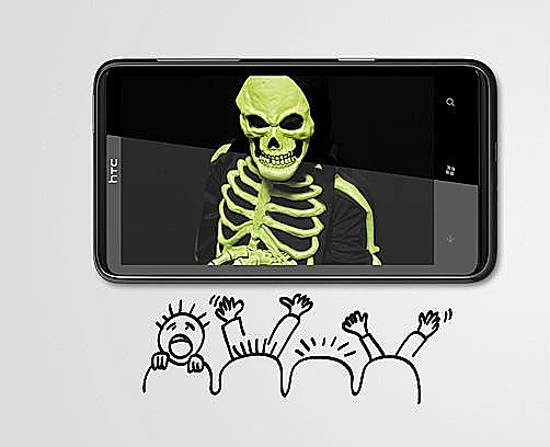 טלפון סלולרי HTC HD7