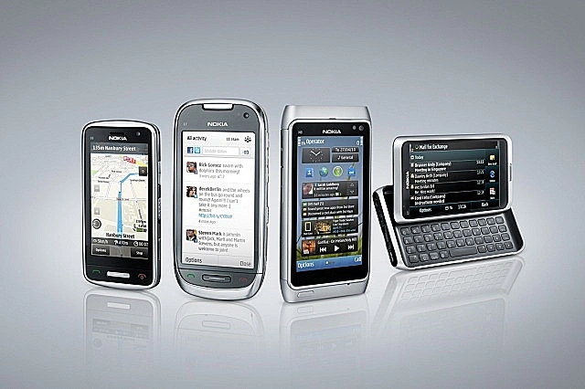 קשת המכשירים של טלפוני נוקיה עם מערכת ההפעלה סימביאן^3
