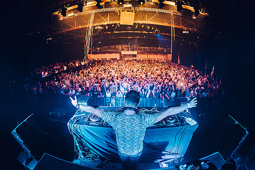 דמיטרי ונגליס וויימן