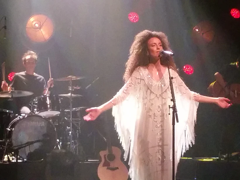 יובל דיין משיקה את אלבומה החדש (