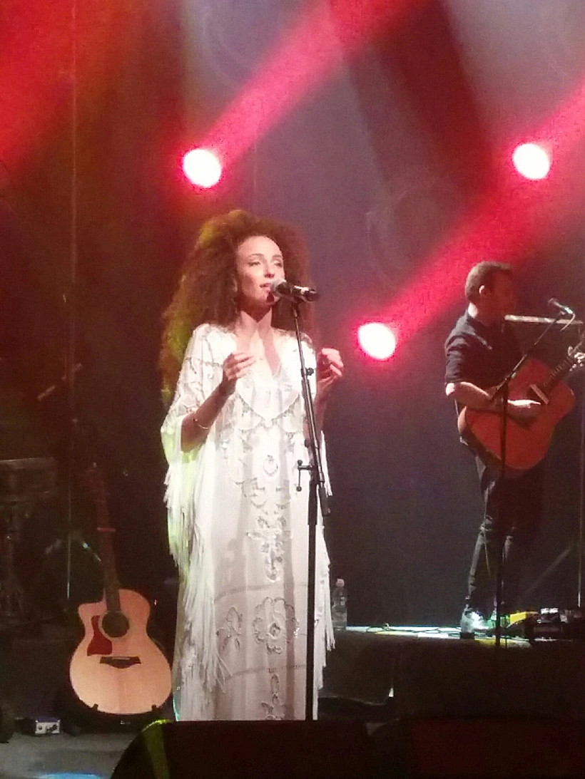 יובל דיין משיקה את אלבומה החדש (