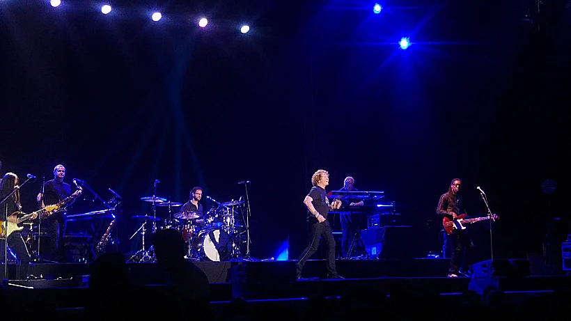 סימפלי רד כבשו את תל אביב