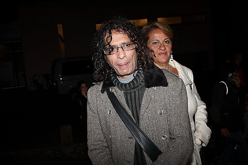 יזהר כהן בהופעה של עדי אשכנזי ומוש בן ארי