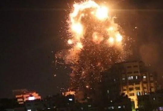 הפצצת מבנה ערוץ הטלוויזיה של חמאס