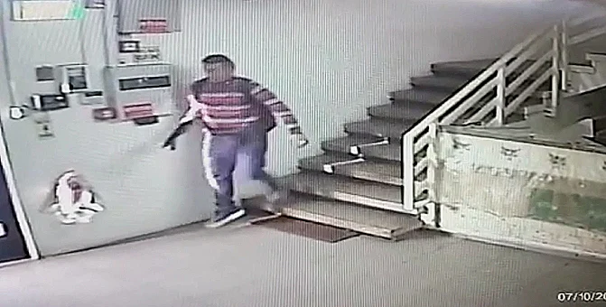 היורה מברקן נמלט מהזירה