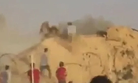 פלסטינים חצו את גדר המערכת לכיוון ישראל