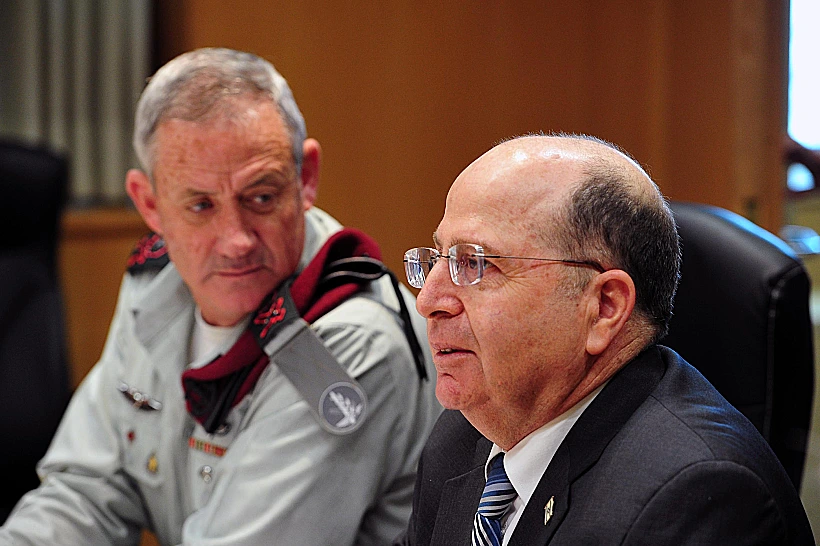 שר הביטחון, משה (בוגי) יעלון, בישיבת מטכ