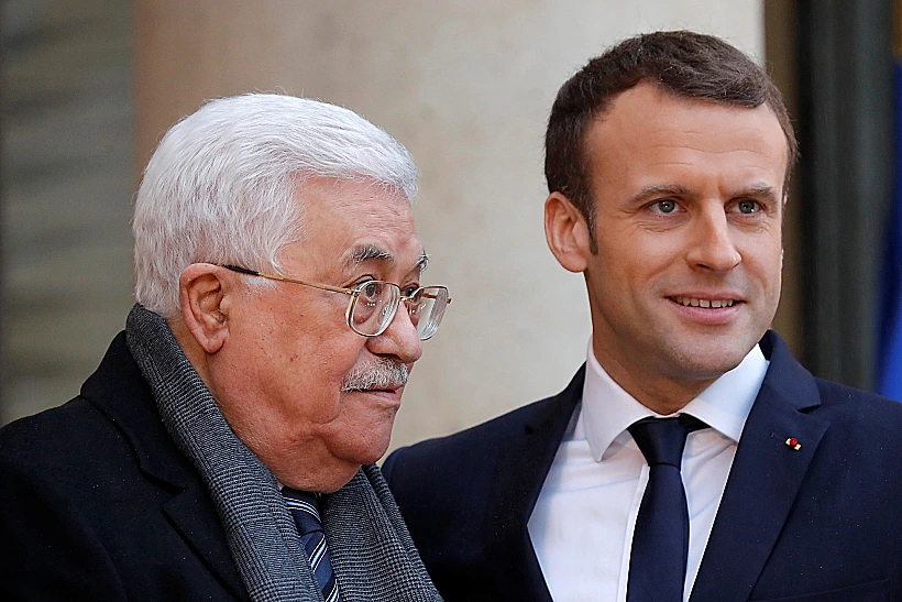 מקרון ואבו מאזן בפגישה בצרפת