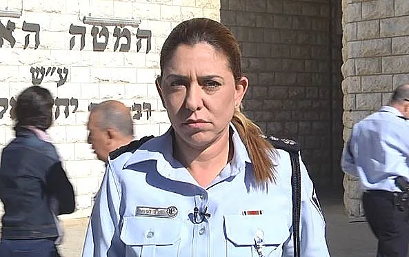 דוברת המשטרה, מירב לפידות