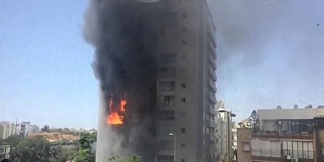 שריפה ברחוב ביאליק ברמת גן