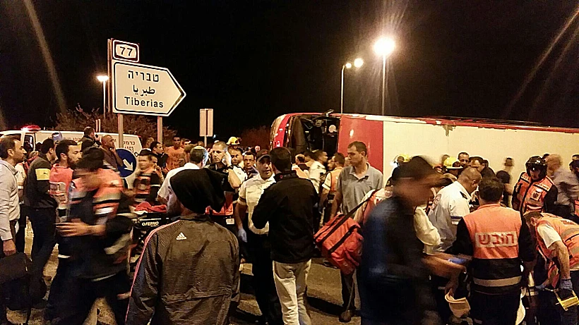 זירת התהפכות האוטובוס שהתהפך סמוך ליישוב זרזיר