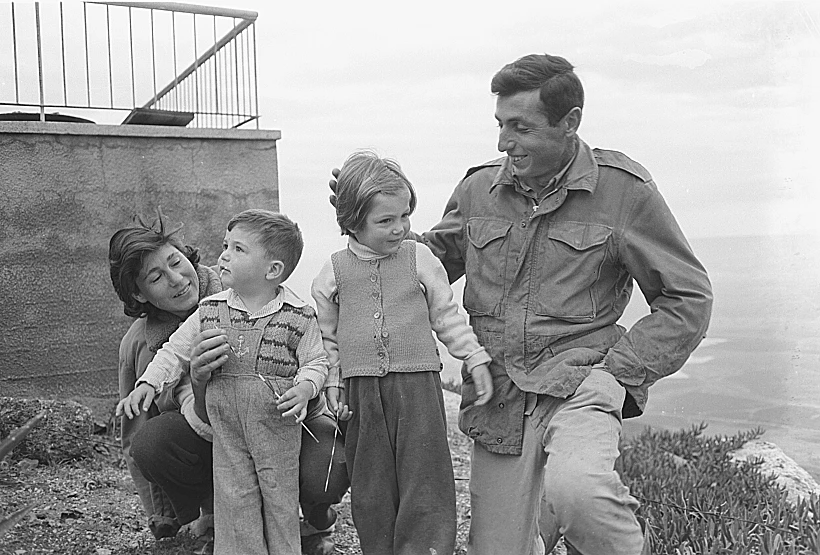 מאיר הר ציון ומשפחתו