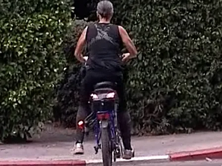 אופניים חשמליים ששודרגו לאופנוע