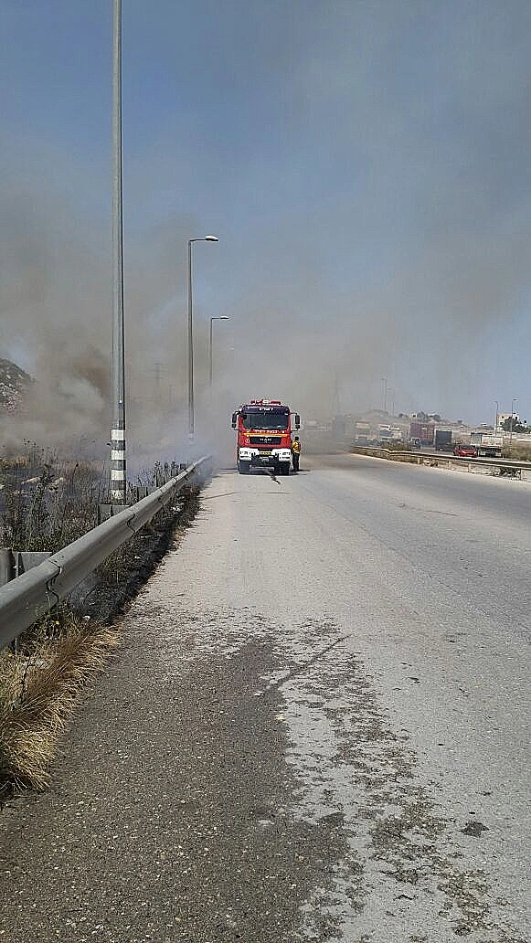 שריפת הקוצים בעטרות הסמוכה לירושלים