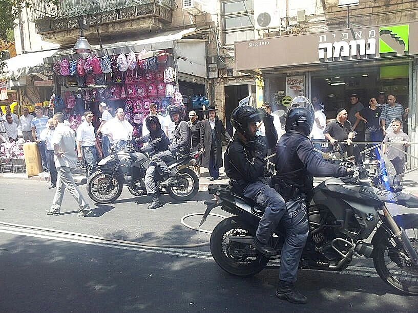 חרדים הפגינו ליד אתר בנייה בבית שמש