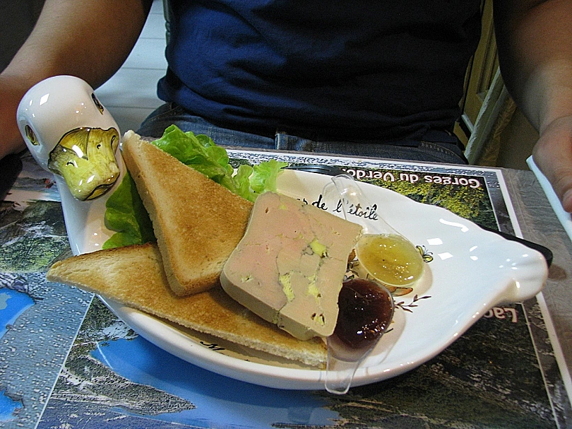 העיירה מוסטי סנט מארי לכתבת טיול בפרובאנס