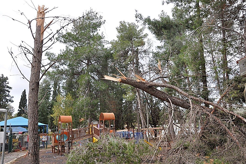 נזקי הסערה במועצה אזורית חוף הכרמל